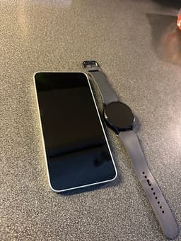 Samsung Galaxy S24 mobiltelefon 256 GB + Samsung galaxy watch6