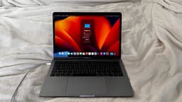 Apple MacBook Pro laptop 13 tum grå