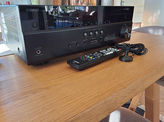 Yamaha HTR 3072 hemmabioreceiver, svart