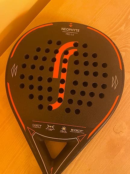 Neophyte Pro 2.0 padelracket svart orange