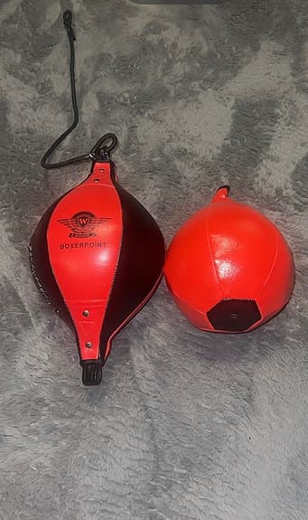 2 st boxningsbollar