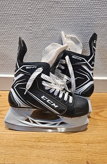 Skridskor CCM strl 34