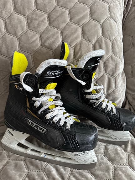 Bauer Supreme S25, strl 35.