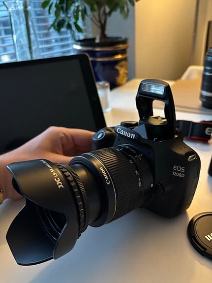 Canon EOS 1200D digital systemkamera med EF-S 18–55mm objektiv