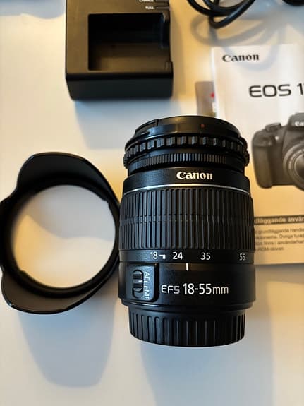 Canon EOS 1200D digital systemkamera med EF-S 18–55mm objektiv