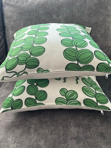 2st Kuddfodral/ Tyg Från Svenskt Tenn/ Josef Frank/ Celotocaulis