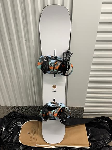 burton custom 154w + cartel x MINE 77 Large
