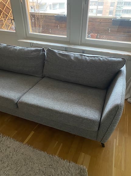 Grå soffa 2,5-sits från Mio