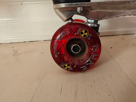 Supreme rullskridskor storlek 44 svart