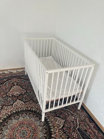 Spjälsäng