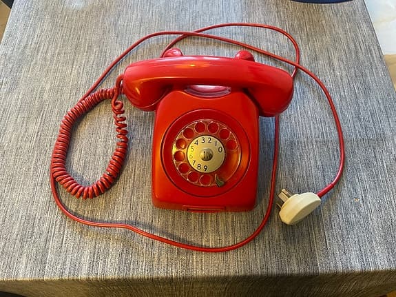 Äkta retro Telefon Dialog Röd!