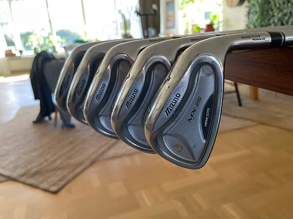 Mizuno MX-25 golfjärn set 6–9 P höger