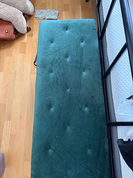 Bänk med förvaring hämtas snarast