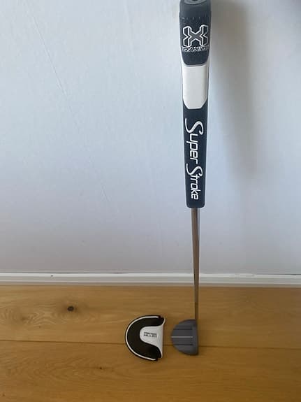 Ping Vault Oslo putter med Super Stroke-grepp