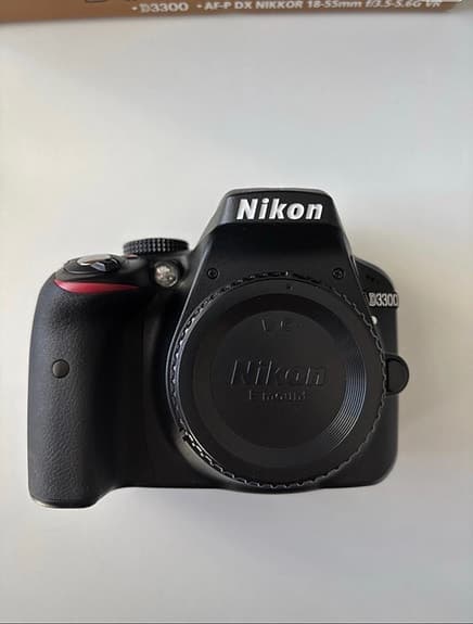 Nikon D3300 + AF-P 18-55mm VR