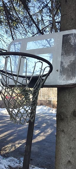 Basketkorg på hjul