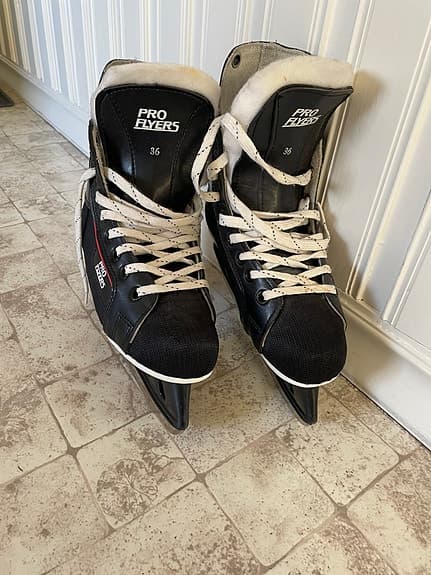 Skridskor Pro Flyers 1000 i mycket gott skick stl 35-36
