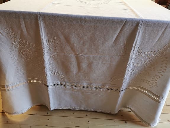 mycket elegant stor duk till bröllopfest