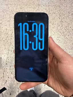 iPhone 14 Pro Max 128GB – fungerar perfekt (sprucken baksida)