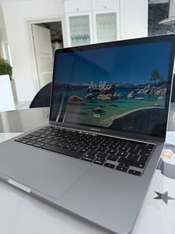 Macbook Pro M2 | 24GB RAM | 1TB LAGRING