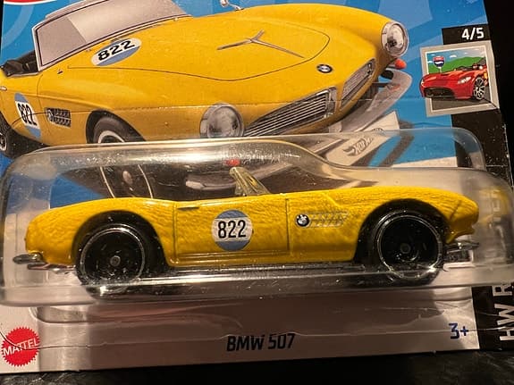 Hot Wheels BMW 507 leksaksbil gul