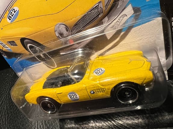 Hot Wheels BMW 507 leksaksbil gul