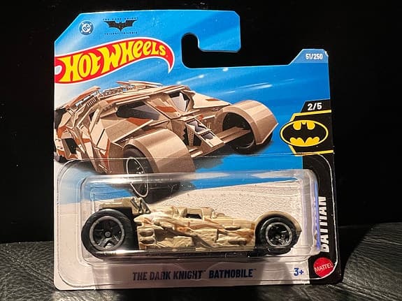 Hot Wheels The Dark Knight Batmobile leksaksbil
