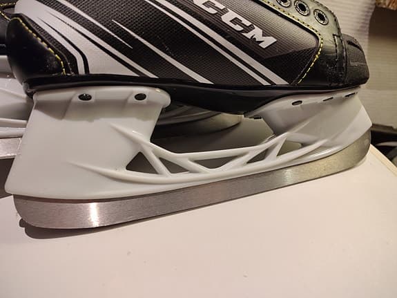 CCM 9044 Tacks  storlek 37