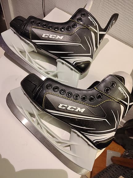 CCM 9044 Tacks  storlek 37