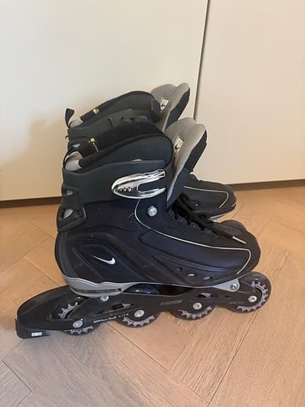 Nike inlines rullskridskor storlek 43 svart