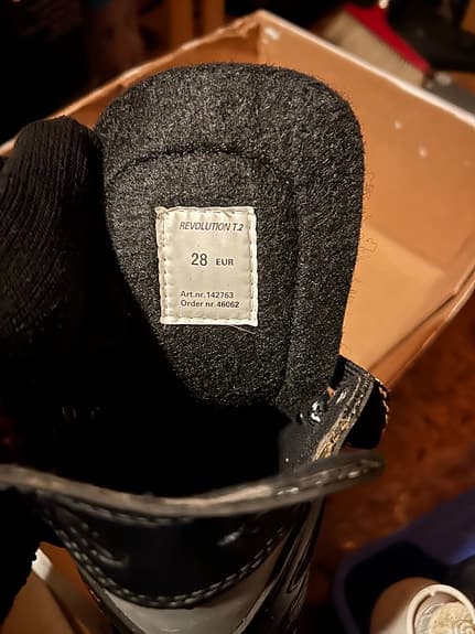 Revolution F2 skridskor barn storlek 28 svart