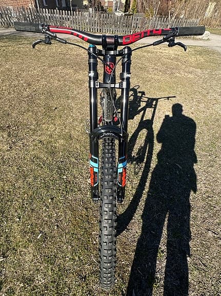 Mondraker Summum RR Downhill. Mullet