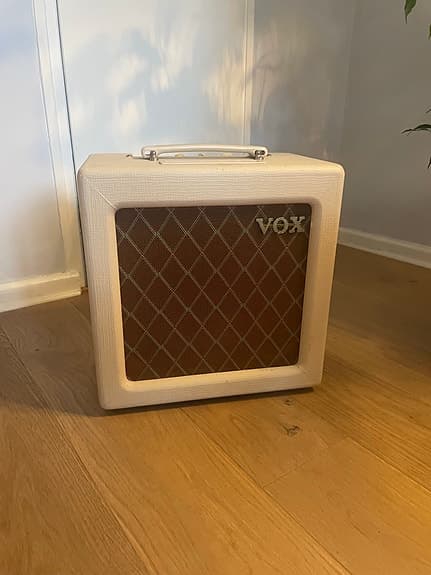 VOX AC4TV Rörförstärkare. Klassisk VOX-ton.