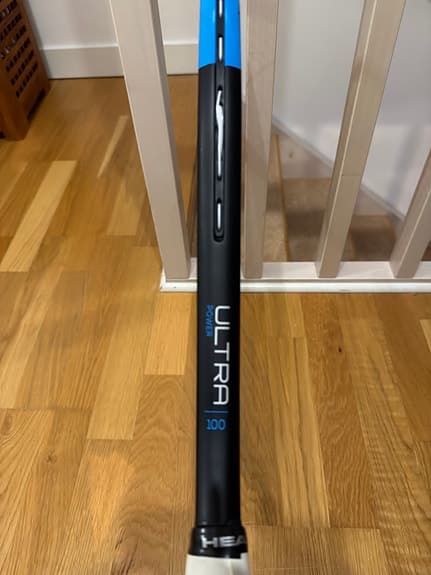 Wilson Ultra 100 tennisracket svart/blå