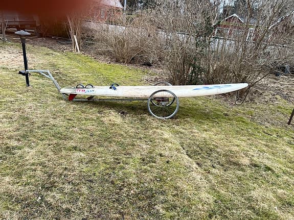 F2 vindsurfingbräda med hjulvagn