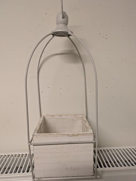 Vit hängkruka