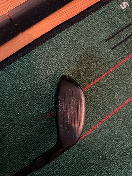 Golfklubbor vänster säljes