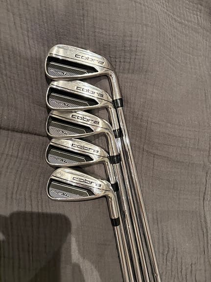 Cobra fly xl 6-p regular skaft