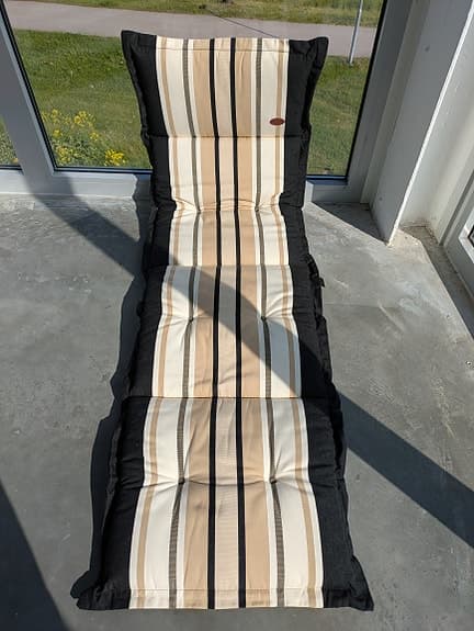 HILLERSTORP  solsäng dyna