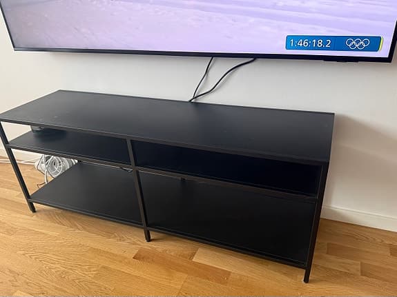 Tv-bänk/Mediamöbel/Hyllplan MIO