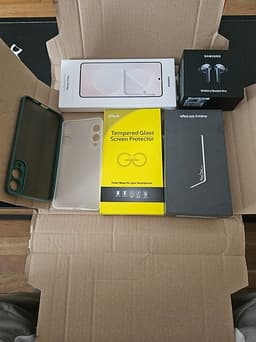 Samsung Galaxy S25 Edge + Galaxy buds3 Pro