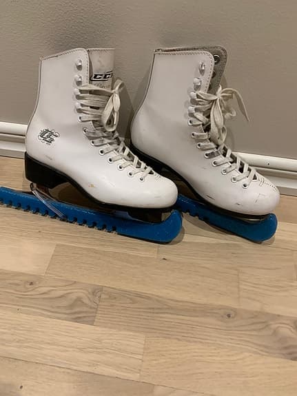 Vita skridskor CS, CMM Pirouette stl 35