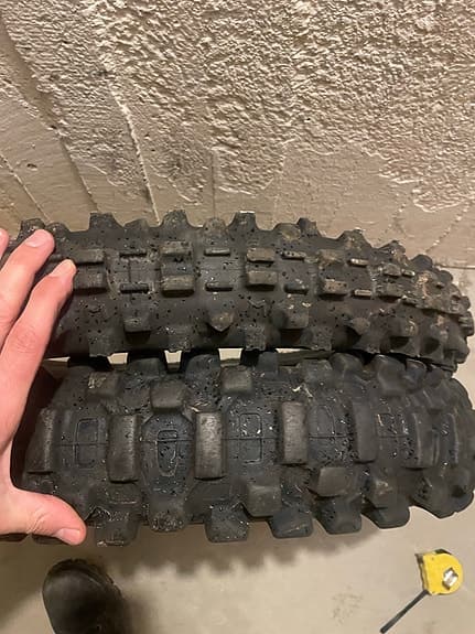 Motorcykeldäck för terrängbruk,