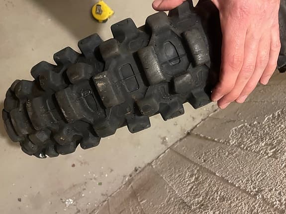 Motorcykeldäck för terrängbruk,