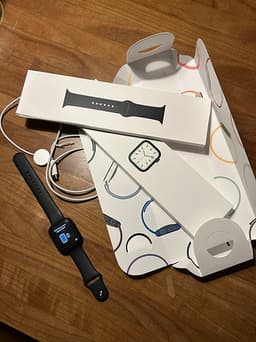 Apple Watch Series 7 smartklocka 45mm aluminium midnight