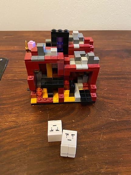 LEGO 21106 Minecraft byggset The Nether