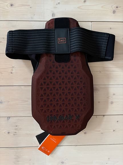 EVEREST RYGGSKYDD (DESCENDER D30)