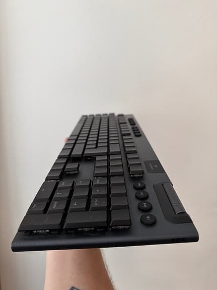 Logitech G915 Lightspeed (Clicky) sv