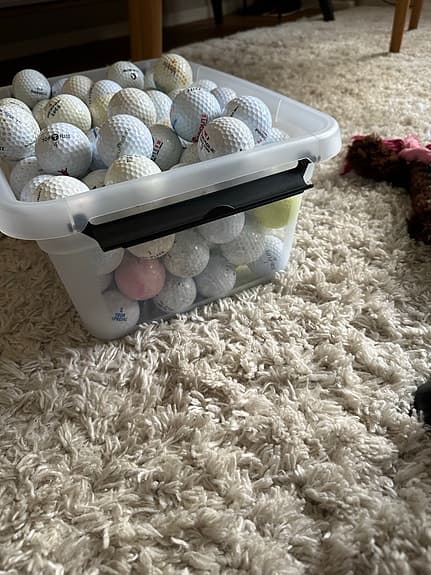 Golfbollar blandade men icke märkesbollar så som Callaway Wilson osv (157st)