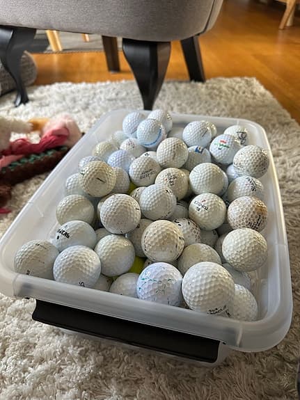 Golfbollar blandade men icke märkesbollar så som Callaway Wilson osv (157st)